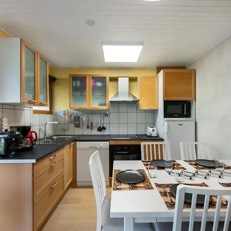 - Studio 454 Apartment *